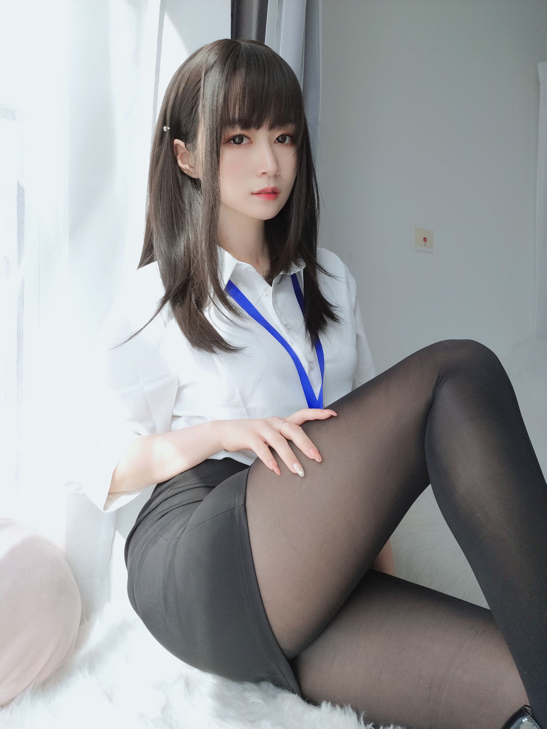 Coser小姐姐白银81–制服写真插图1